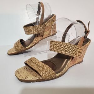Life Stride Velosity sling back tan wedge sandal shoes with cork heel. Size 8